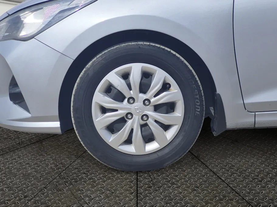 هيونداي اكسنت سمارت 2023 