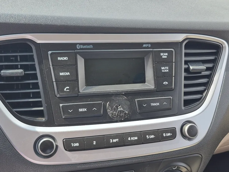 هيونداي اكسنت سمارت 2023 