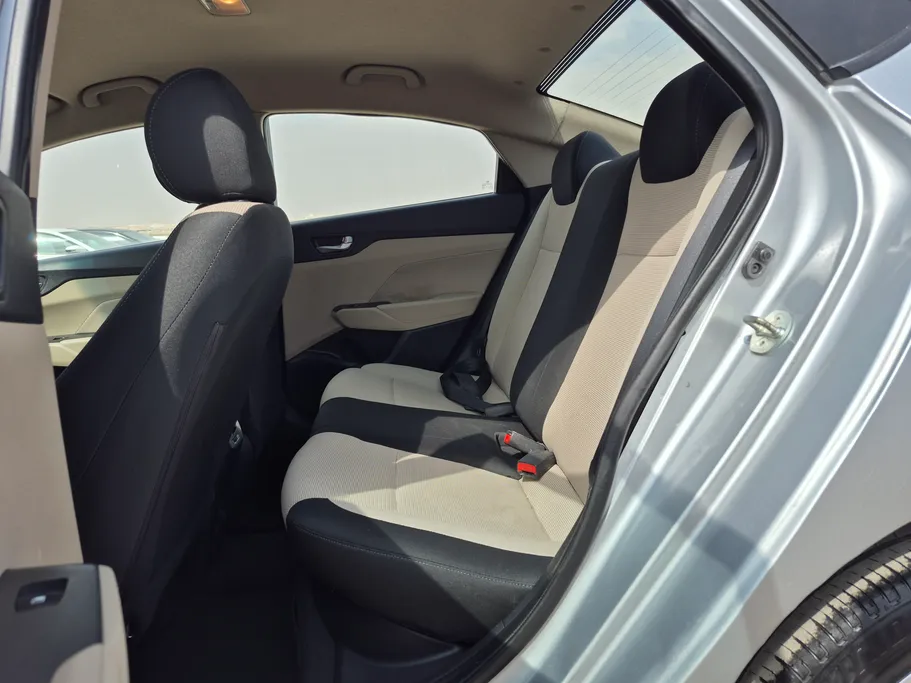 هيونداي اكسنت سمارت 2023 