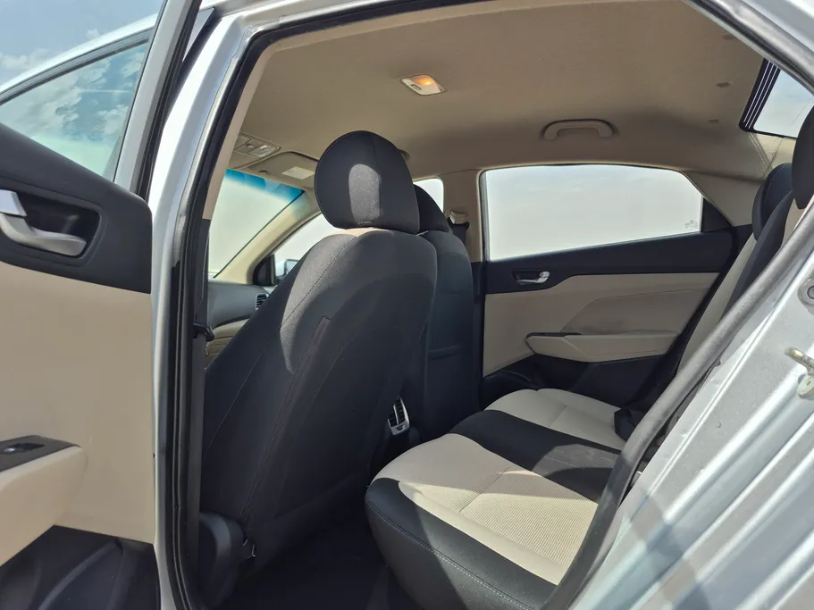 هيونداي اكسنت سمارت 2023 