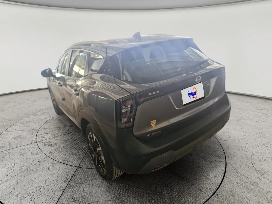 2025 Nissan Kicks S 