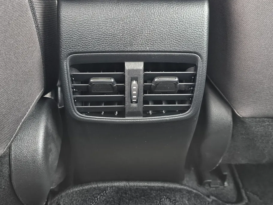 تويوتا كورولا XLI 2023 