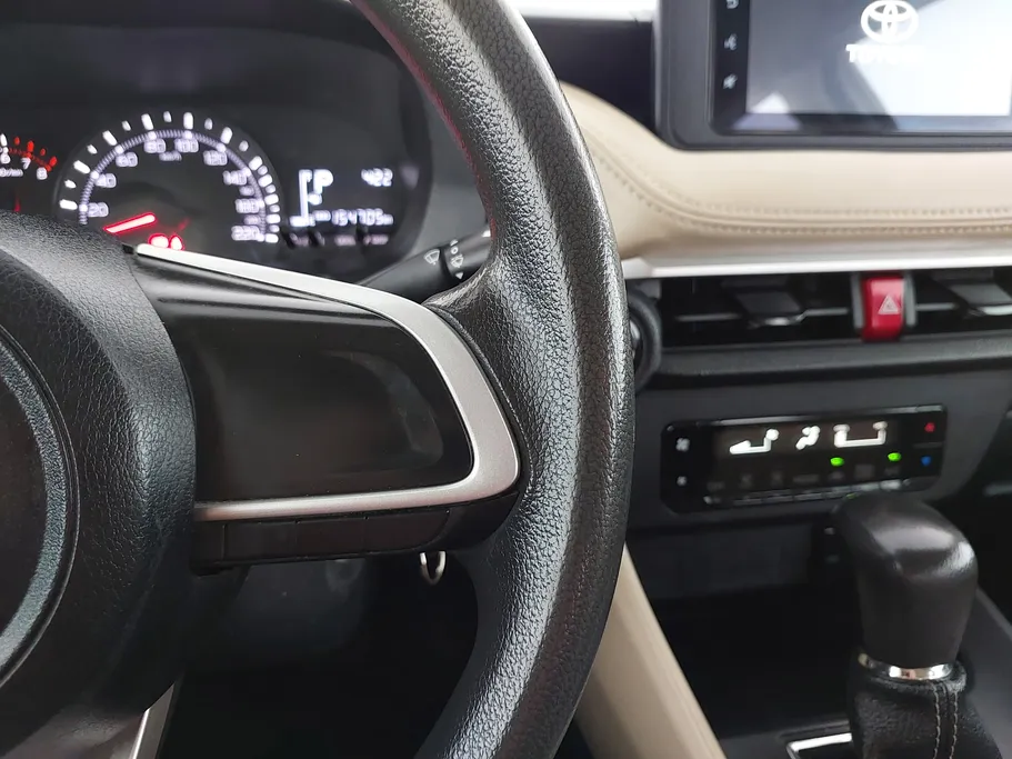 2023 تويوتا Yaris  Y 