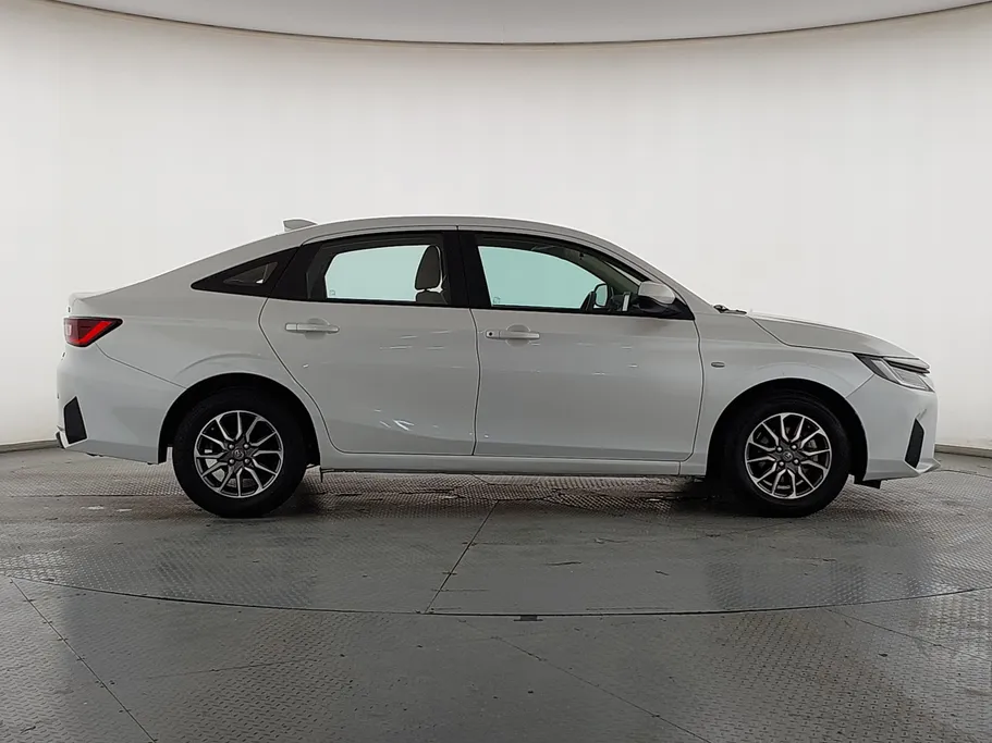 2023 تويوتا Yaris  Y 