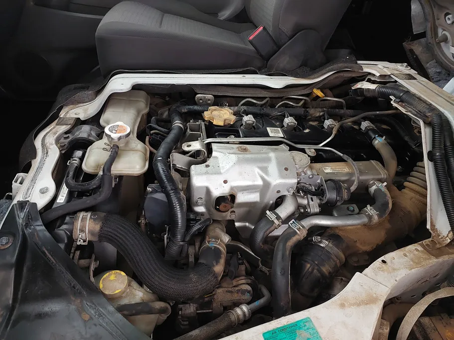 نيسان باص اورفان NV350 2021 