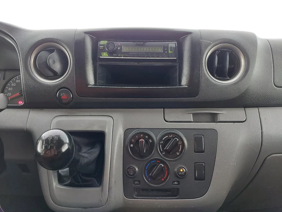 نيسان باص اورفان NV350 2021 