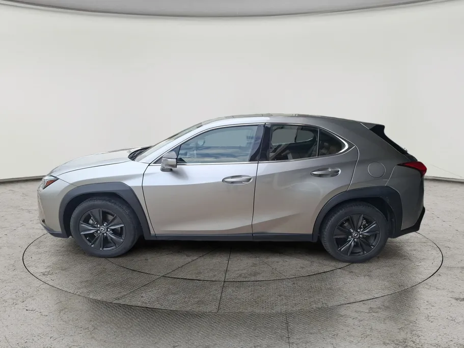 لكزس UX 200 AA Elegant 2021 