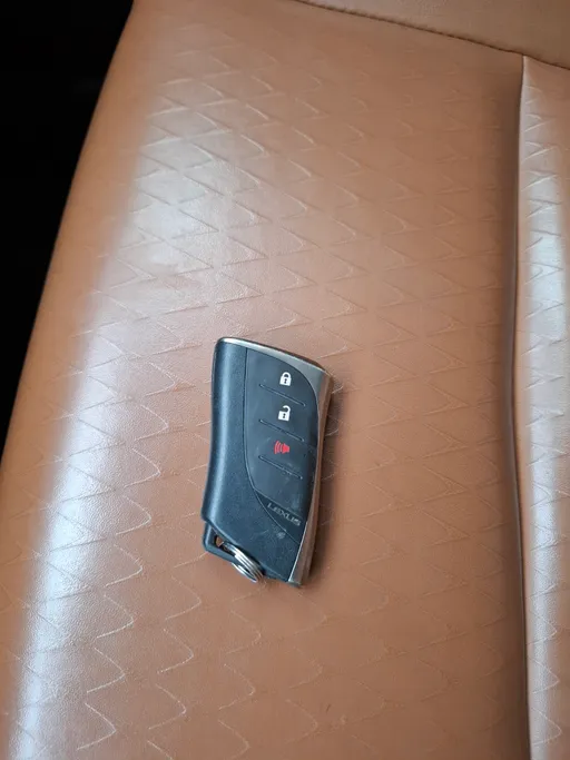 لكزس UX 200 AA Elegant 2021 