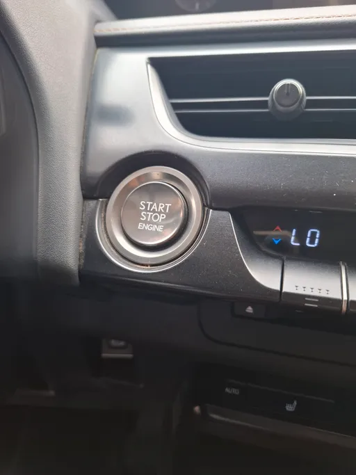 لكزس UX 200 AA Elegant 2021 