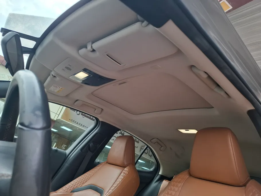 لكزس UX 200 AA Elegant 2021 