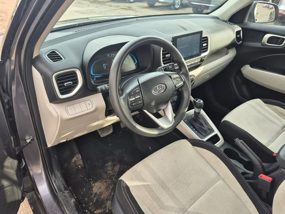 2024 Hyundai Venue Smart 