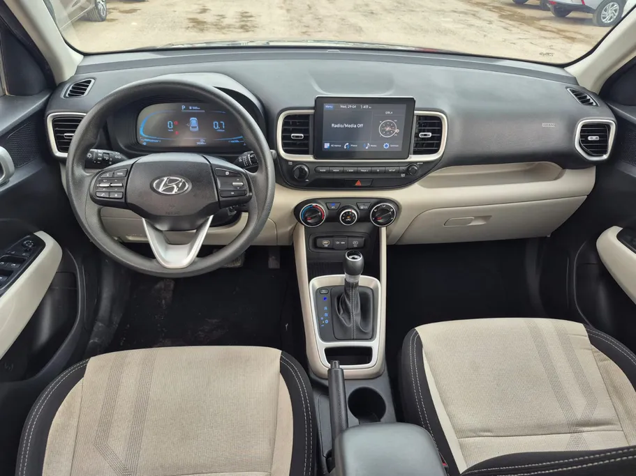 2024 Hyundai Venue Smart 