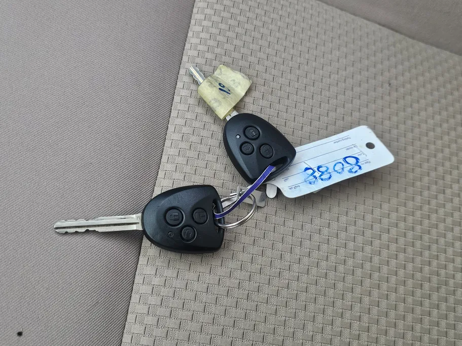 تويوتا يارس Y 2023 