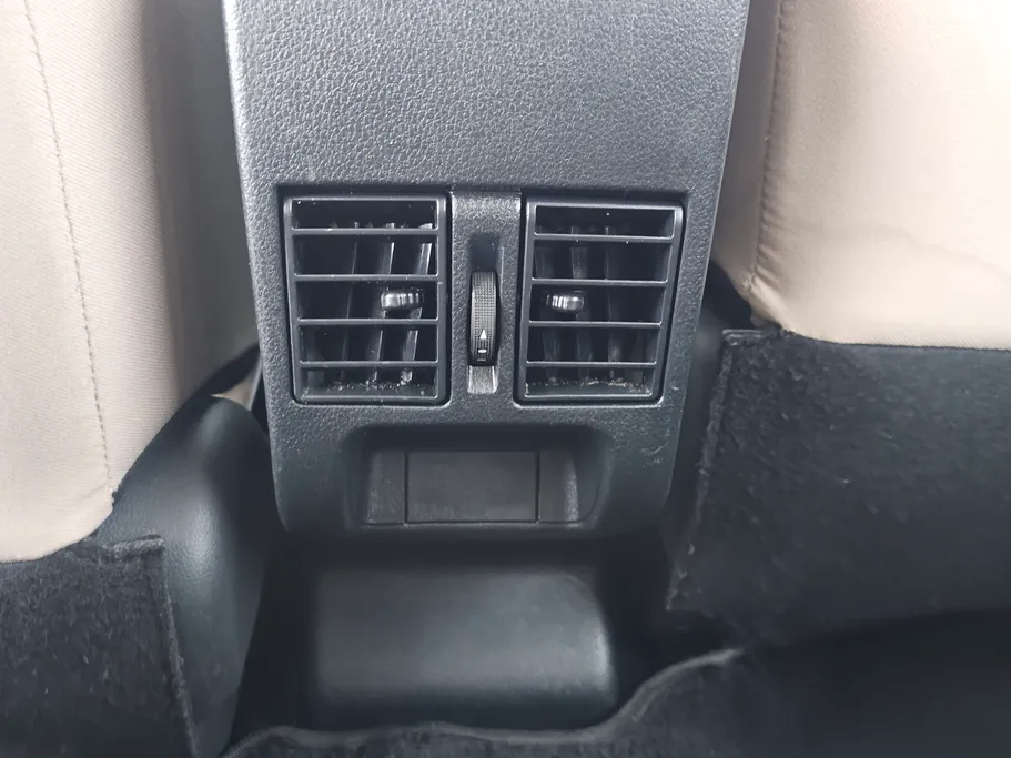 تويوتا يارس Y 2023 