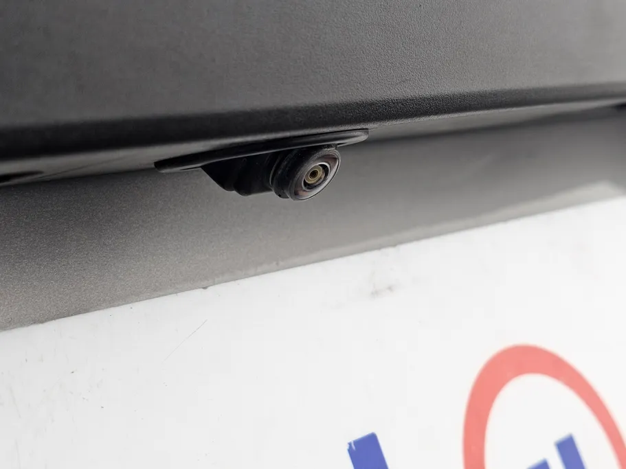 تويوتا يارس Y 2023 