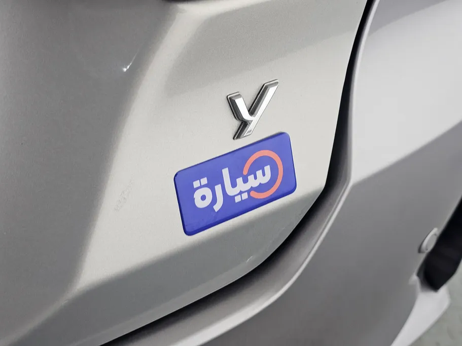 تويوتا يارس Y 2023 