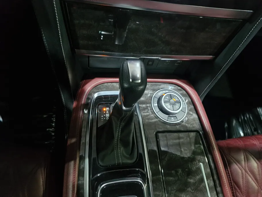 2024 Nissan Patrol Platinum 