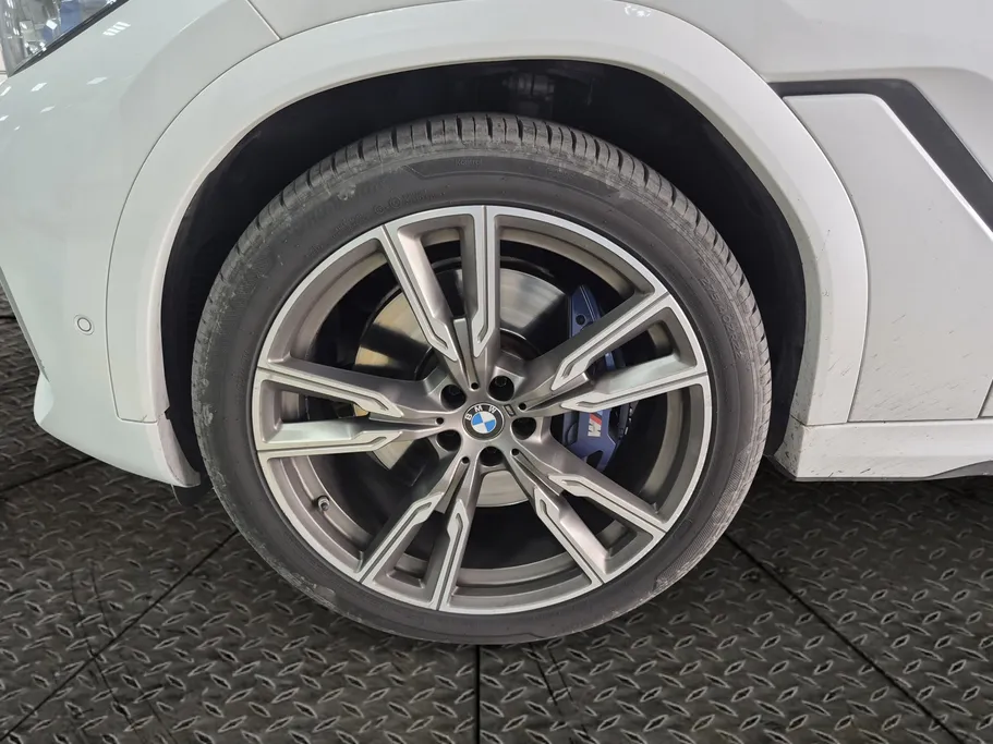 بي ام دبليو الفئة اكس 6 M 50i  2022 