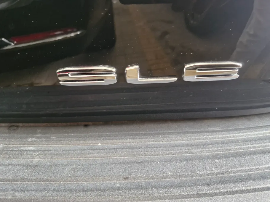 جي إم سي  يوكن SLE 2024 