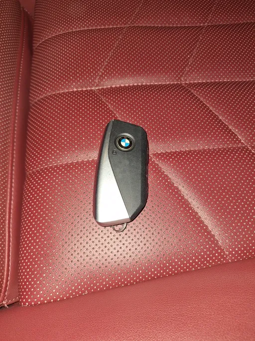 بي ام دبليو الفئة الخامسة 520i 2024 