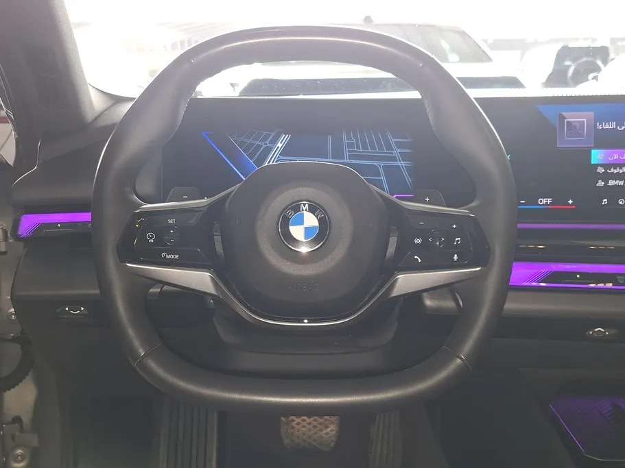 بي ام دبليو الفئة الخامسة 520i 2024 