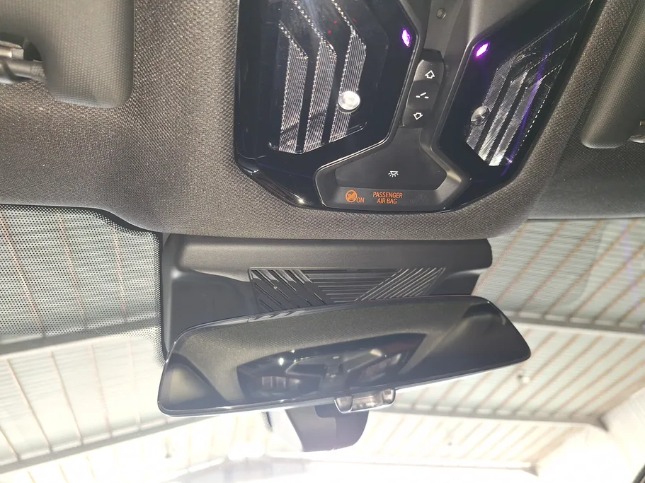 بي ام دبليو الفئة الخامسة 520i 2024 