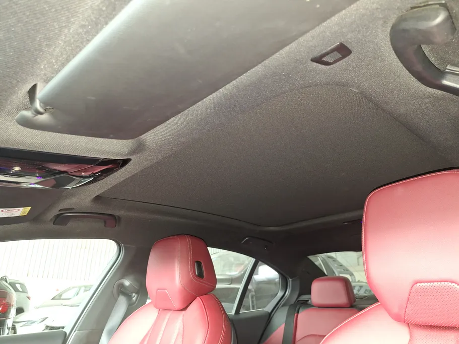 بي ام دبليو الفئة الخامسة 520i 2024 