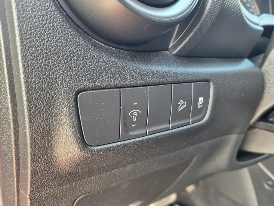 2021 Hyundai Kona SMART 