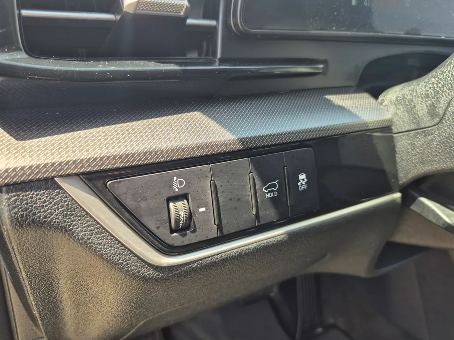 2025 Kia Sportage L - SX 