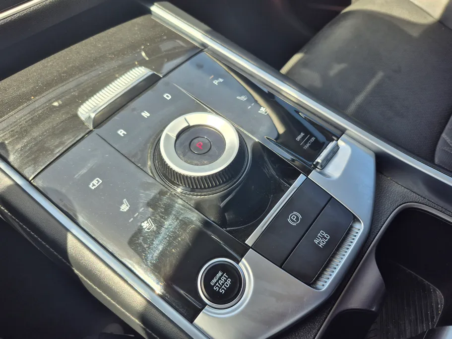 2025 Kia Sportage L - SX 