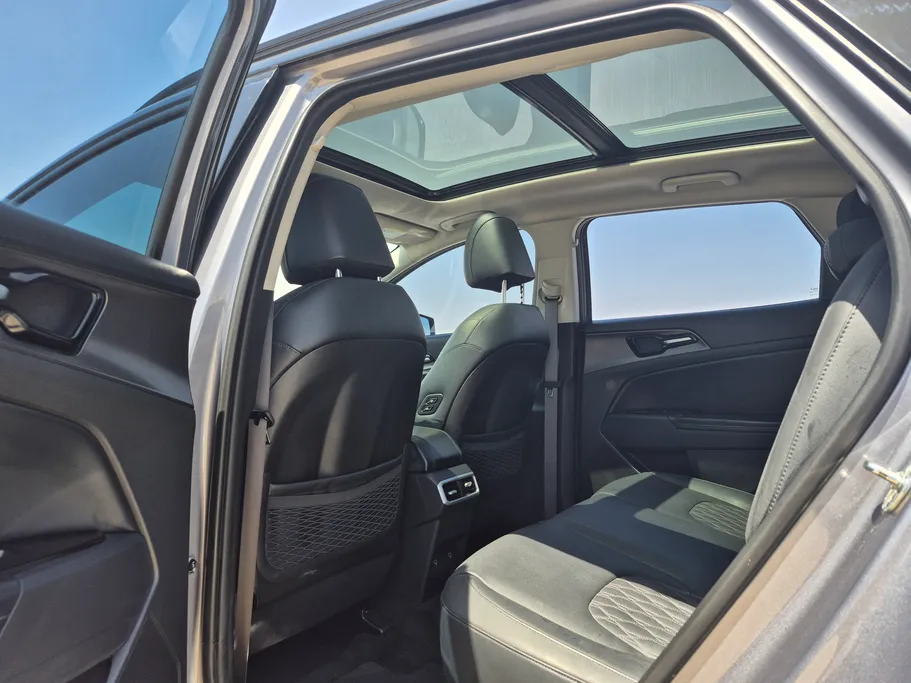 2025 Kia Sportage L - SX 