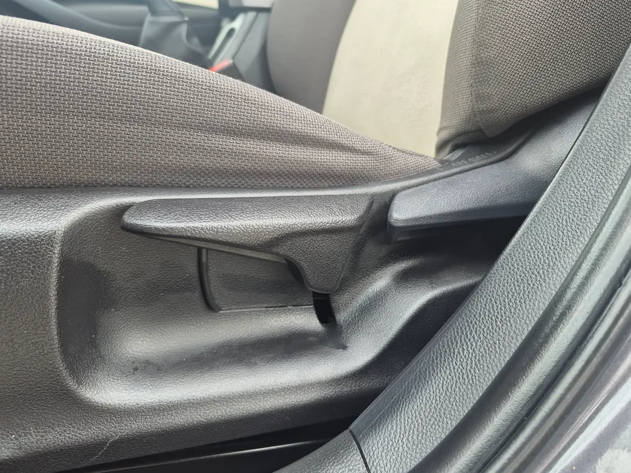 تويوتا كورولا XLI 2024 