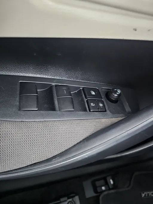 تويوتا كورولا XLI 2023 