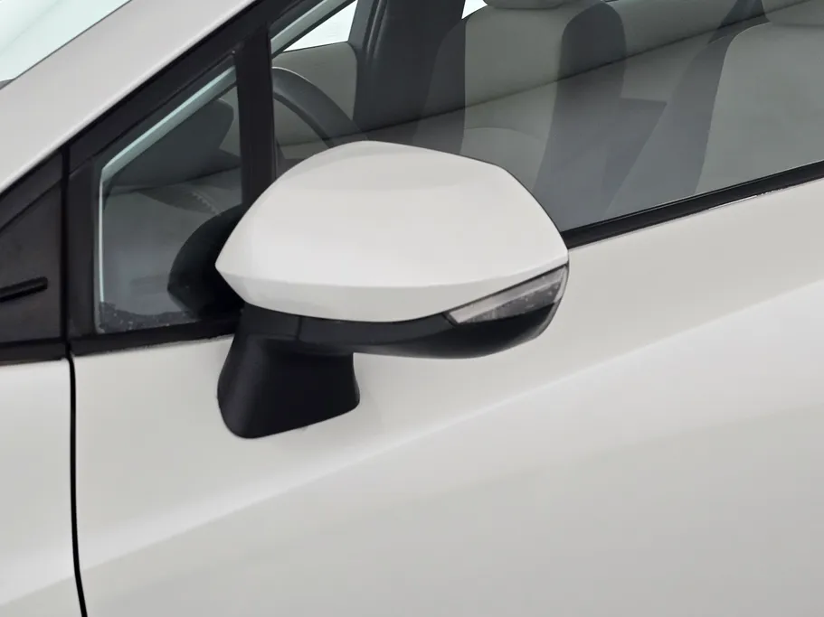 تويوتا كورولا XLI 2023 