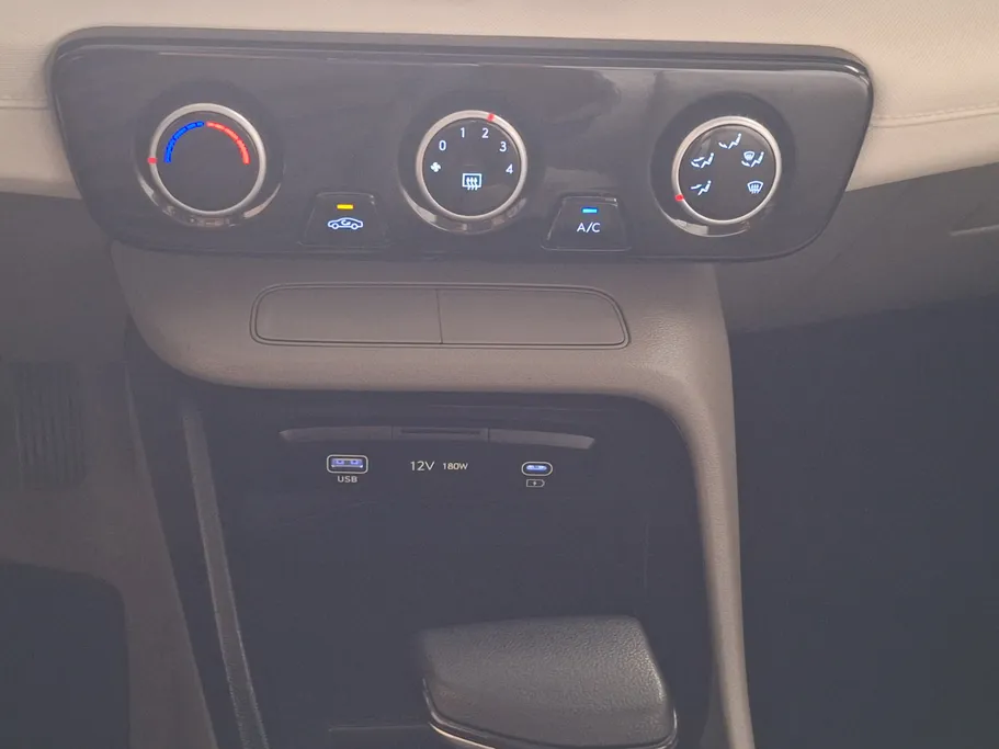 2024 Hyundai Accent Fleet 