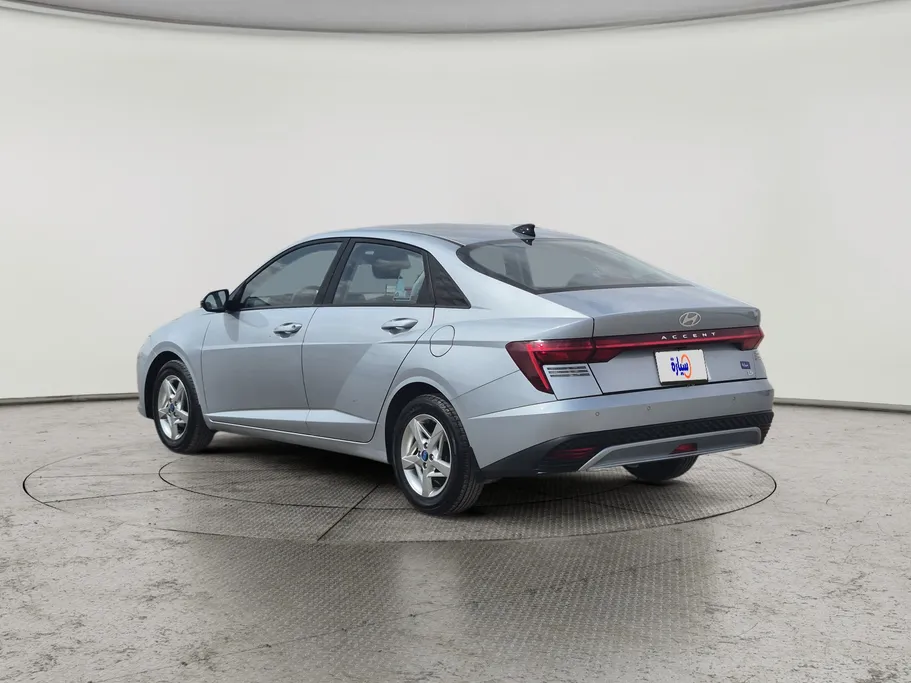 2024 Hyundai Accent Fleet 