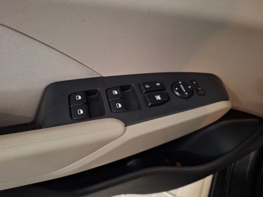 2023 Hyundai Accent Smart 