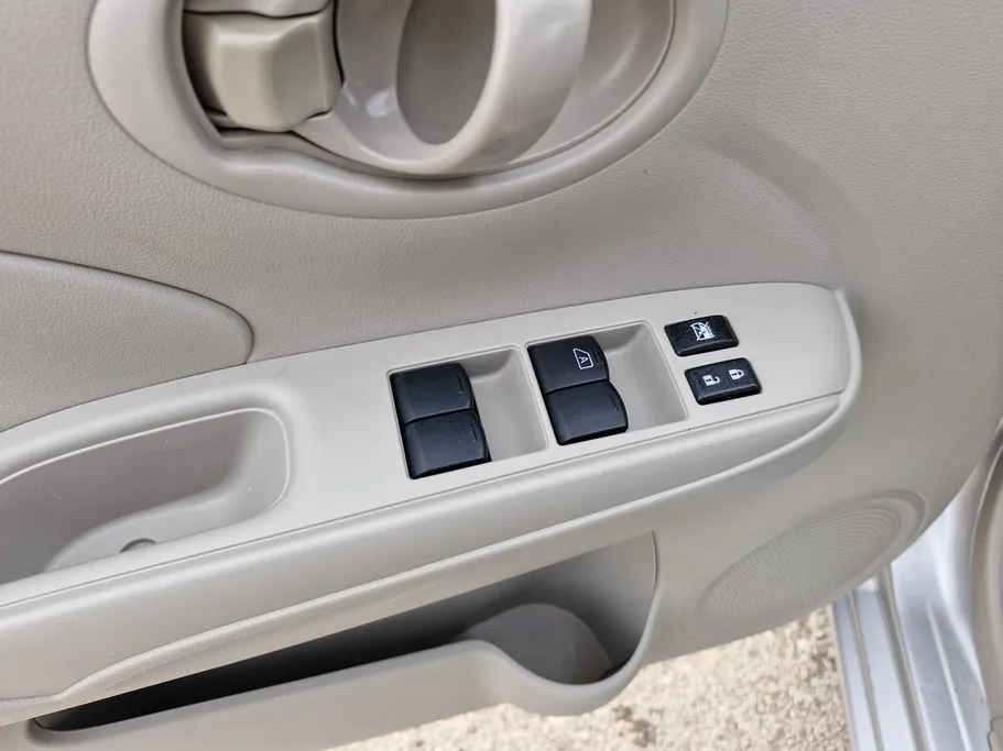 2024 Nissan Sunny SV Comfort 