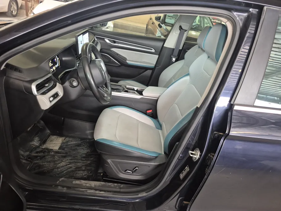 جيلي امجراند GF 2025 