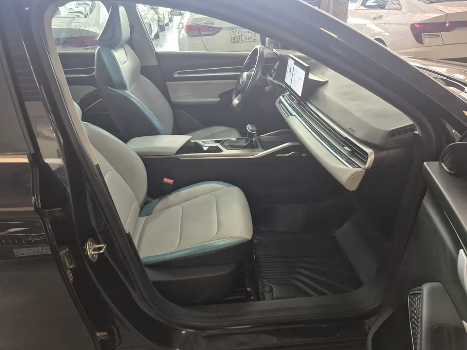 جيلي امجراند GF 2025 