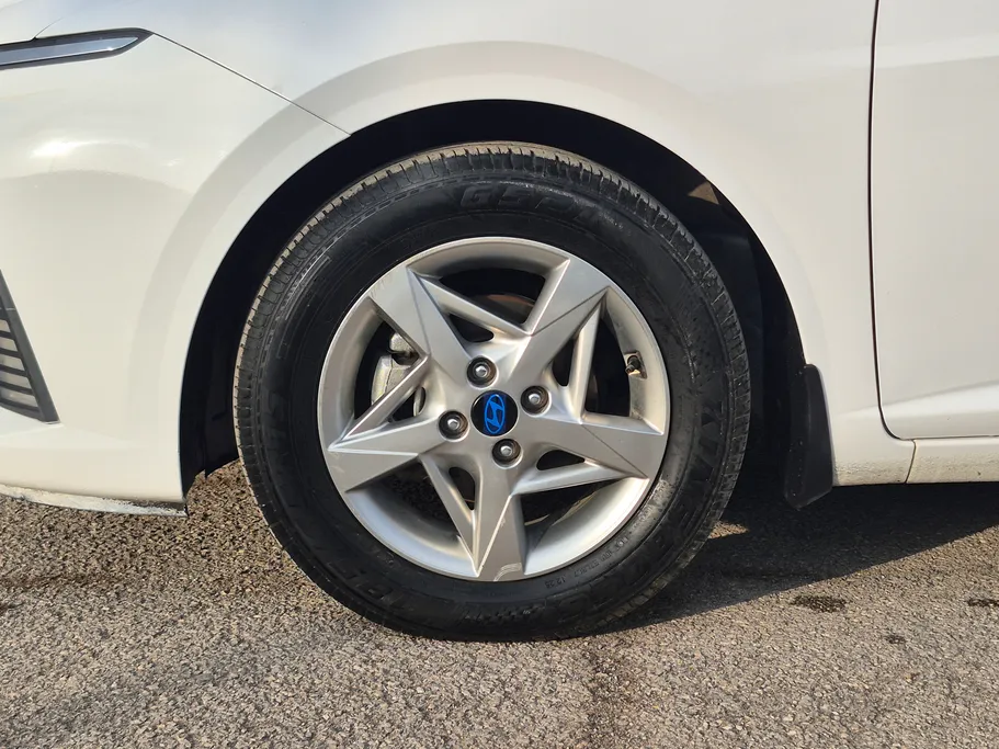 2024 Hyundai Accent Fleet 