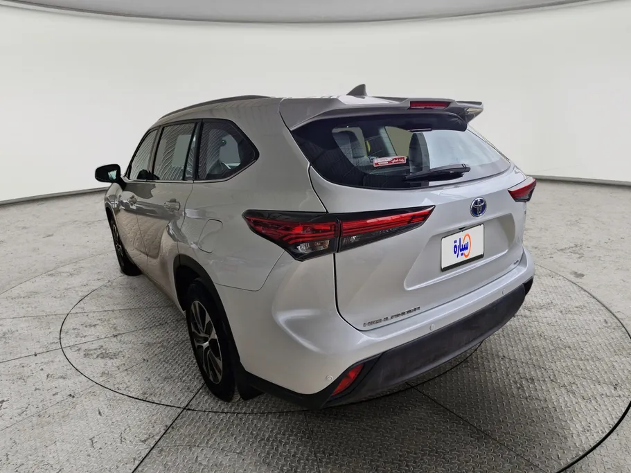 تويوتا هايلاندر GLE 2022 