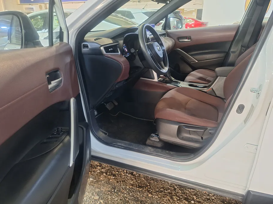 2023 Toyota Corolla Cross LE 