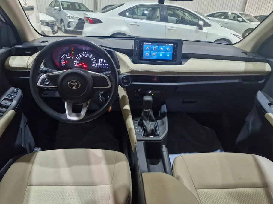 2024 Toyota Yaris  Y 