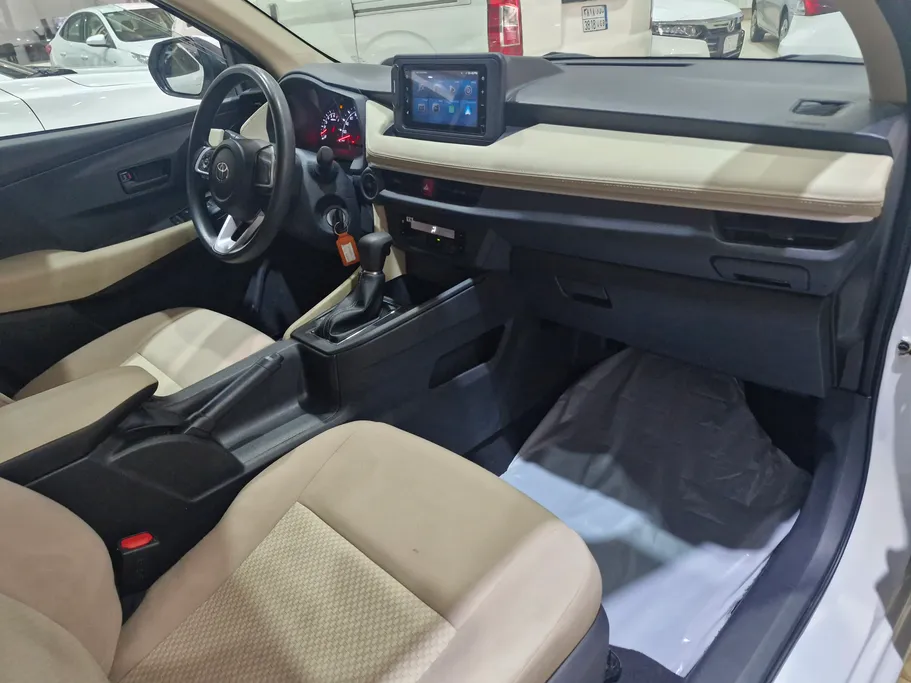 2024 Toyota Yaris  Y 