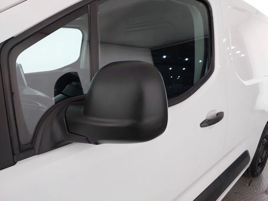 بيجو بارتنر Short van 2023 