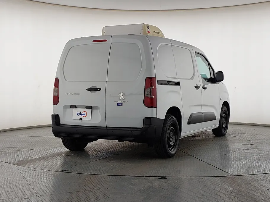 بيجو بارتنر Short van 2023 