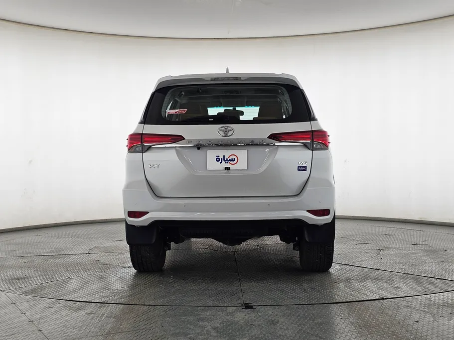 2023 Toyota Fortuner VX 