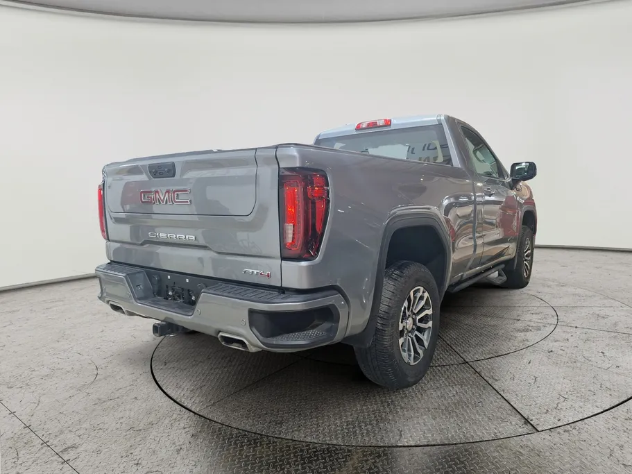 جي إم سي  سييرا AT4 2023 