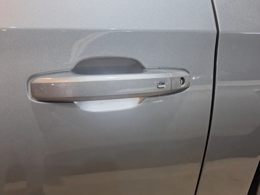 جي إم سي  سييرا AT4 2023 